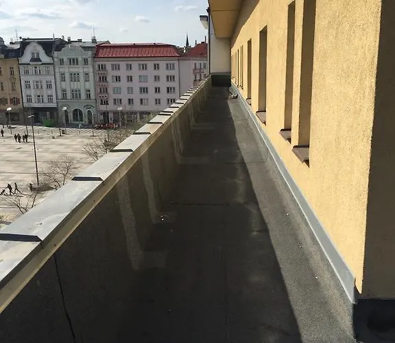 - Masarykovo Namesti